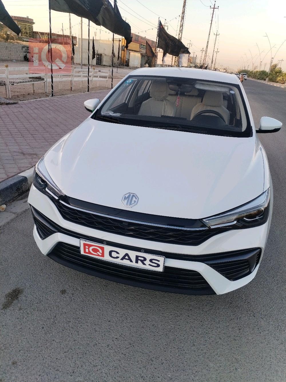 MG 5 Plus